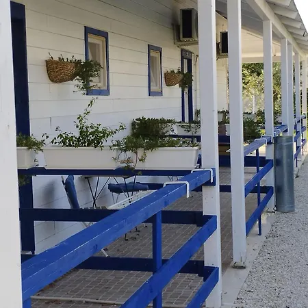 Gli Oleandri 3* 吉诺萨滨海